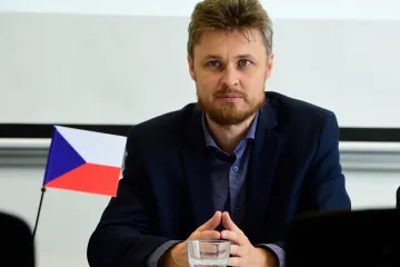 Rektor Univerzity Palackého dal výpověď děkanovi přírodovědy, údajně kvůli zneužití osobních údajů