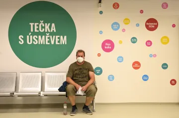 Covid v Česku: V sobotu přibylo 133 nákaz, bezproblémový tranzit Slovinskem potrvá ještě týden