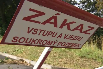 Příjezdová cesta ke koupališti v Bučovicích je opět zablokovaná