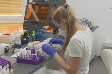 Léto přinese riziko šíření mutací koronaviru. V posledních čtrnácti dnech hygienici řešili skoro padesát případů