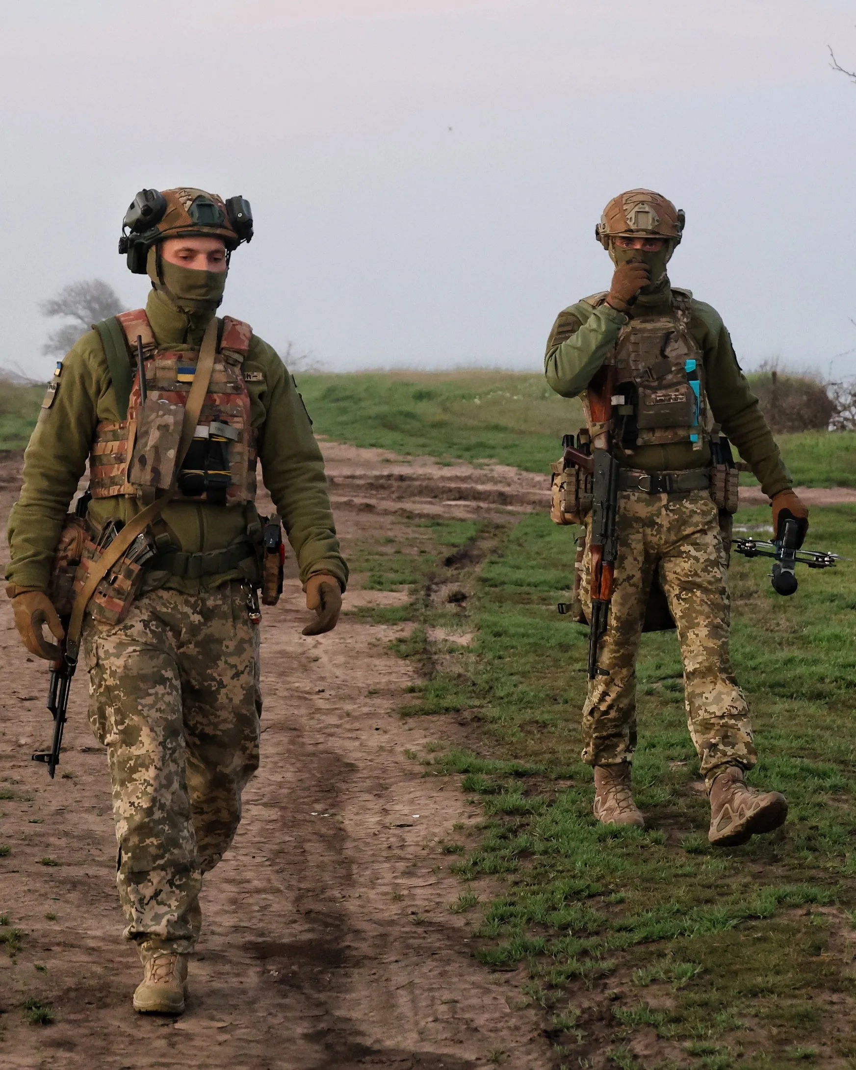 Situace na frontě se zhoršuje, varoval šéf ukrajinské armády