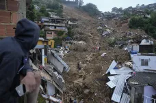 Desítky lidí zemřely při záplavách a sesuvech půdy v Brazílii
