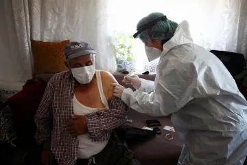 V Turecku zahájili kontaktní kampaň, aby skeptiky přesvědčili k očkování