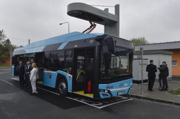 Ostrava uvádí do provozu elektrobusy. V budoucnu má být každý desátý vůz „na baterky“