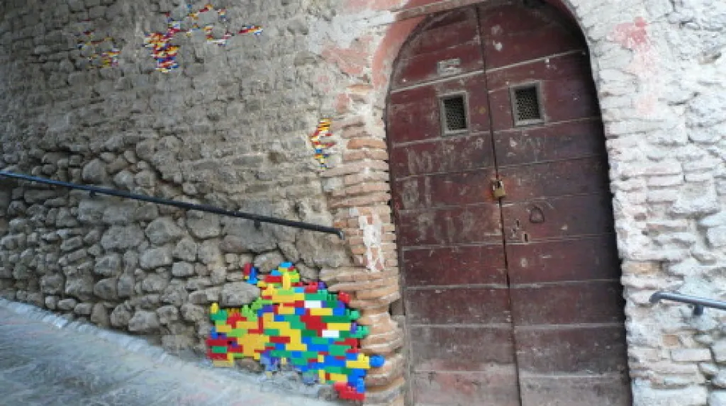 Práce výtvarníka Jana Vormanna v italském Bocchignanu