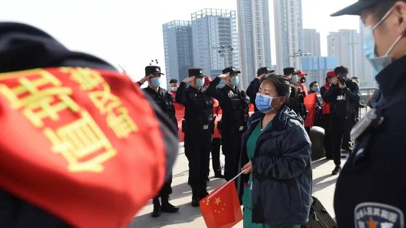 Lékař z Wu-chanu tvrdí, že Čína o nakažených lže