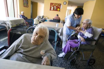 Nošení naslouchátek může zpomalit nástup demence