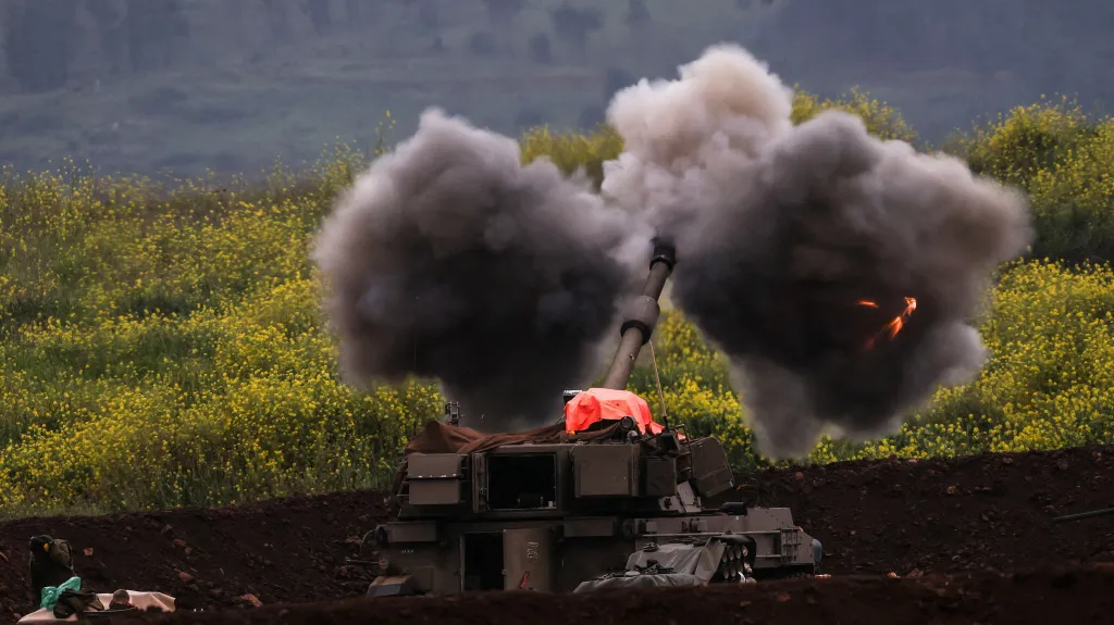 Izraelci ostřelují libanonské pohraničí (snímek je z 15. března)
