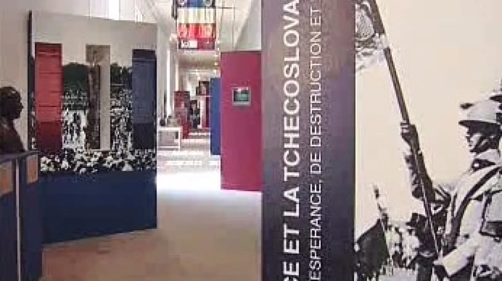 Česko-francouzská výstava v Paříži