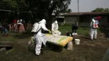 Pracovníci WHO v boji s ebolou v Libérii