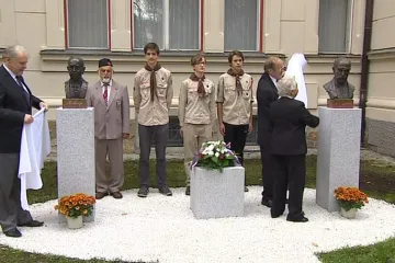 Problematické busty jsou opět na světě