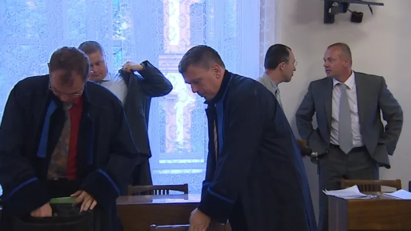 Dnešní svědky z řad policistů předvolala obhajoba
