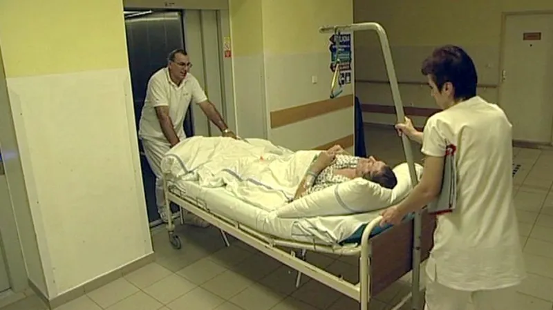 Za výtahy v krnovské nemocnici musí město zalatit pokutu.