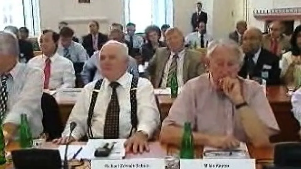 První setkání konzulů se uskutečnilo v Praze.