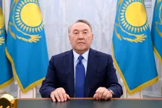Kazachstánský exvládce Nazarbajev poprvé od nepokojů vystoupil, konflikt se svým nástupcem popřel