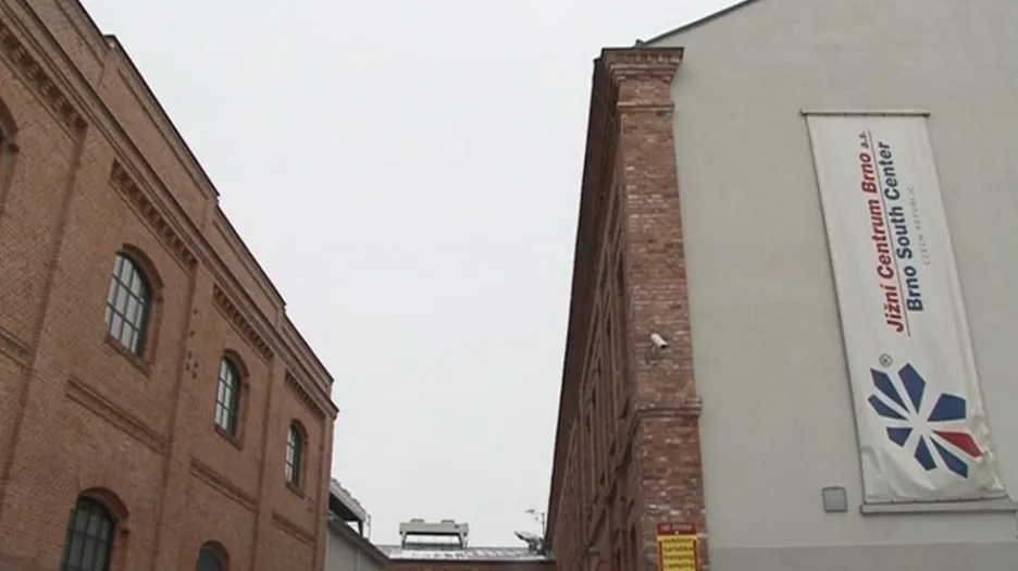 Majitelem budovy, ve které Wannieck Gallery sídlí, je městská společnost Jižní Centrum Brno