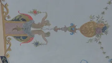 Muchova freska na radnici v Hrušovanech nad Jevišovkou