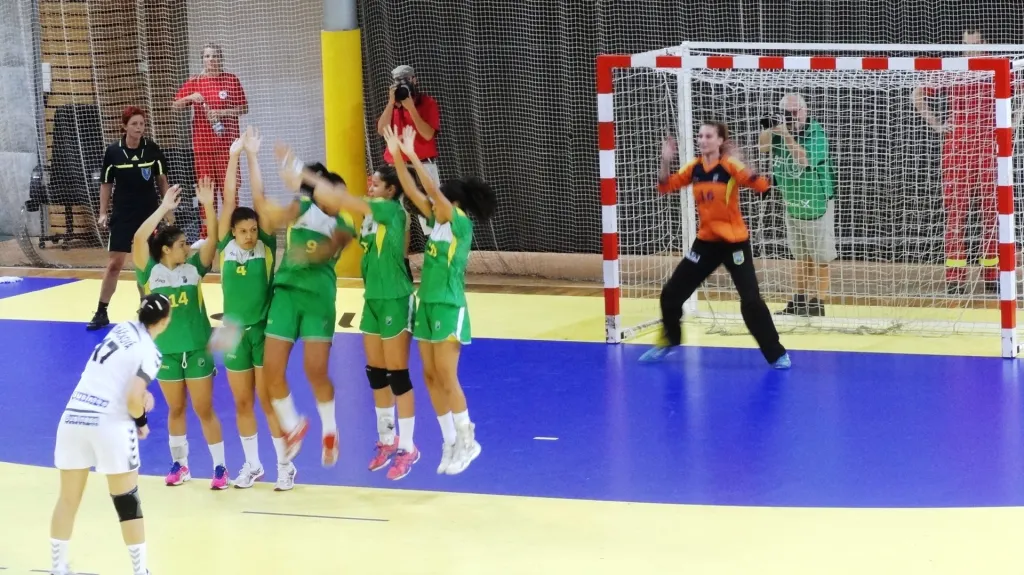 Brazilky proti Češkám důrazně bránily