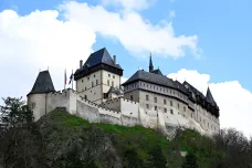 Po velké rekonstrukci se otevírá hrad Karlštejn