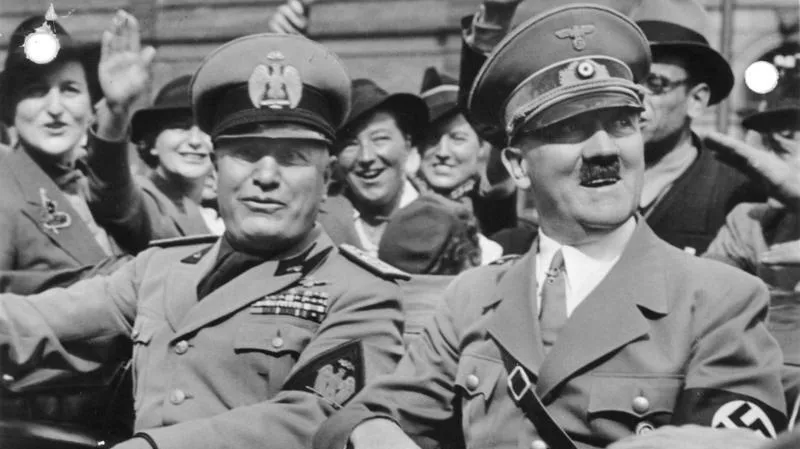 Mussolini a Hitler