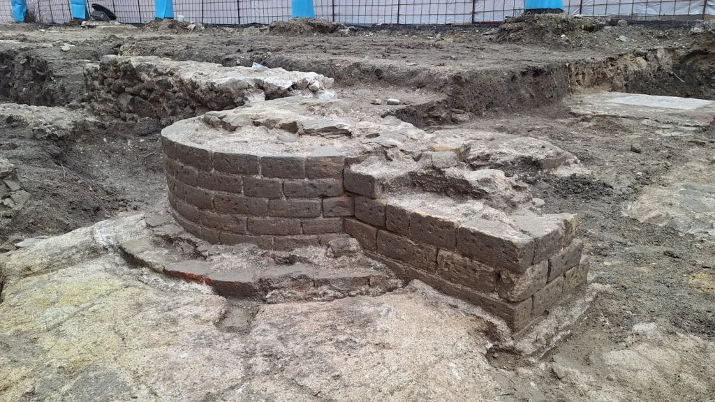 Nově objevená bazilika postavená Vitruviem