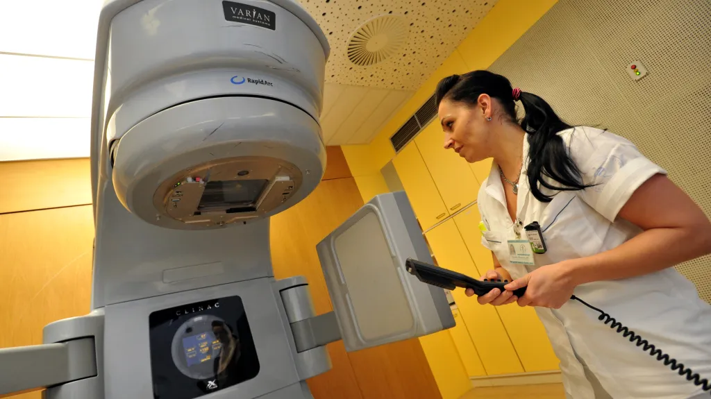 Radioterapeutický lineární urychlovač