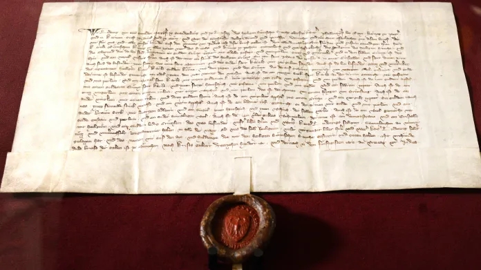 Listina, ve které markrabí braniborský Ludvík odevzdává Karlovi IV. posvátné předměty Svaté říše římské