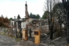 Kraj dá majitelům vyhořelých domů v Českém Švýcarsku dotaci, pomůže i sbírka