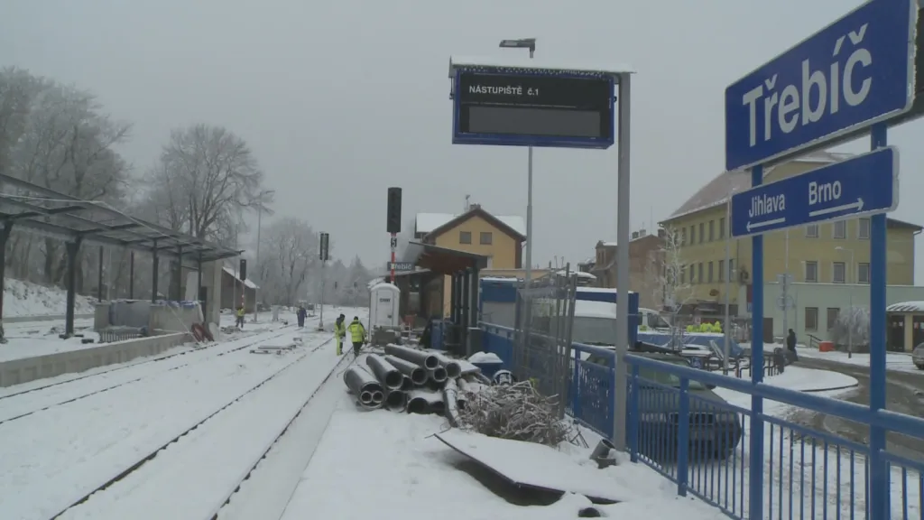Železniční trať mezi Jihlavou a Brnem bude celá opravená až o prázdninách