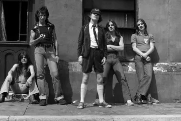 Back in Black od AC/DC je druhým nejprodávanějším albem všech dob