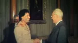 Kaddáfí při návštěvě Československa