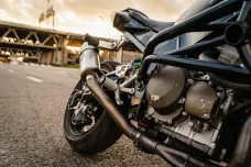 Motorkáři patří na silnicích k nejzranitelnějším. Jak vážným nehodám předcházet?