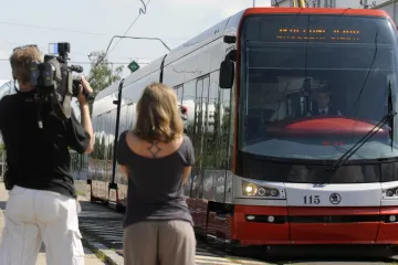 Tramvaje pro Prahu jsou kompletní. Nejdražší, nejporuchovější, nebo jen takové, jaké je město chtělo?
