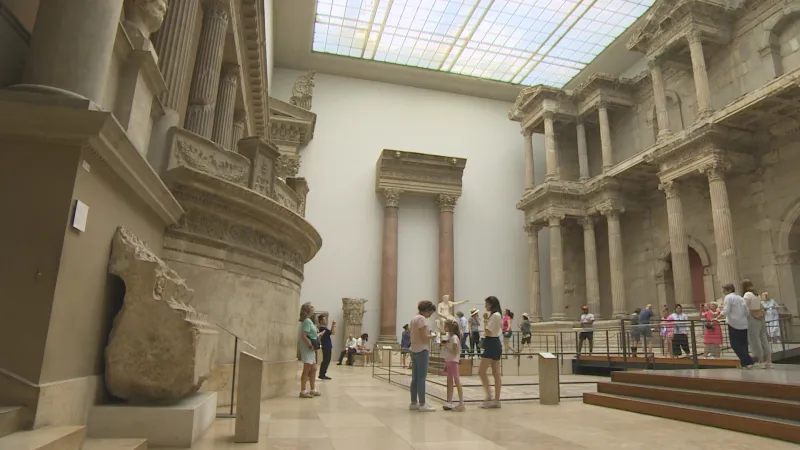Pergamonský oltář v berlínském muzeu