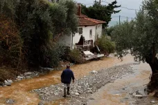 Řecko je uvězněné v omega bloku. Důsledkem jsou rekordní deště, o víkendu hrozí dokonce medikán