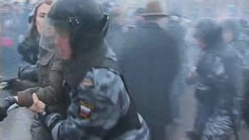 Zásah ruské policie proti demonstrantům