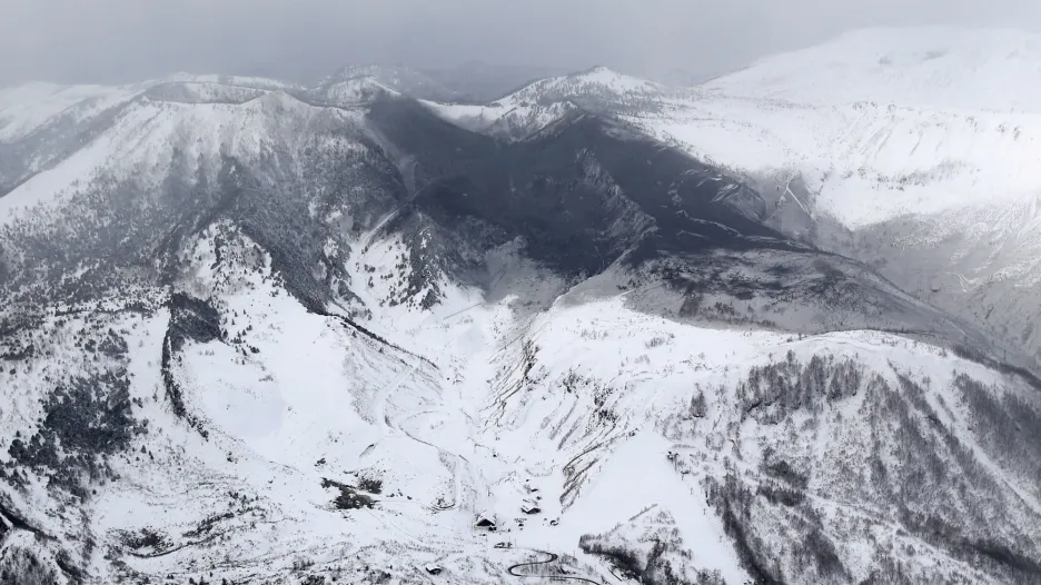 Lyžařské středisko na úpatí japonské sopky