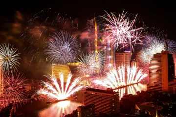 Ohňostroje roku 2019 ozářily miliardy lidí. Nejzuřivěji vybuchovaly v Bangkoku a v Sydney