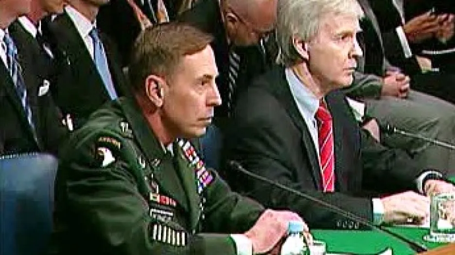 David Petraeus a Ryan Crocker