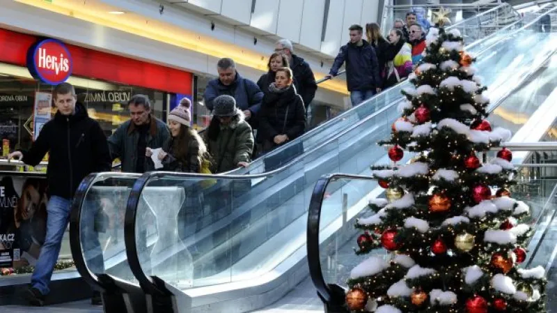 Jak slavíme Vánoce dnes? Debata Událostí, komentářů