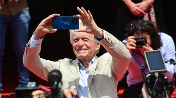 Michael Douglas ve Varech