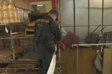Celníci zabavili v tržnici SAPA padělky v hodnotě desítek milionů korun