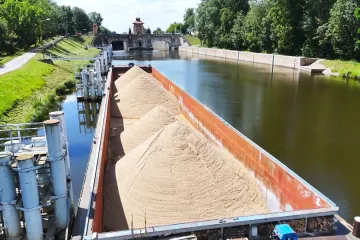 Povodí Vltavy chce spustit plavební komoru v Hoříně po požáru v záložním režimu