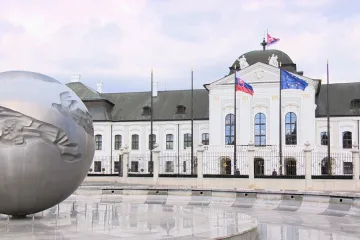 Korčok a Pellegrini rozjeli kampaň před druhým kolem. Na podporu neúspěšných kandidátů zatím čekají