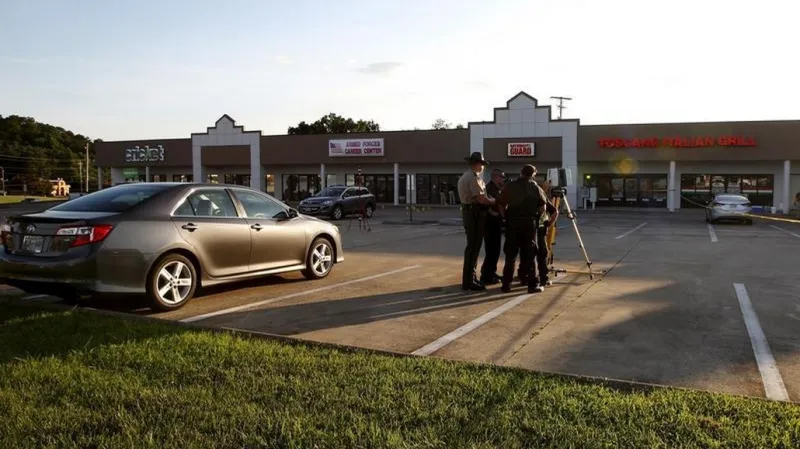 Vyšetřovatelé na základně v Chattanooga