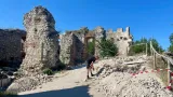 Zřícenina hradu Děvičky na Pálavě