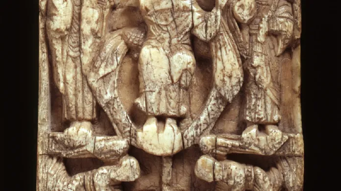 Ukázka středověké rytiny do mroží slonoviny