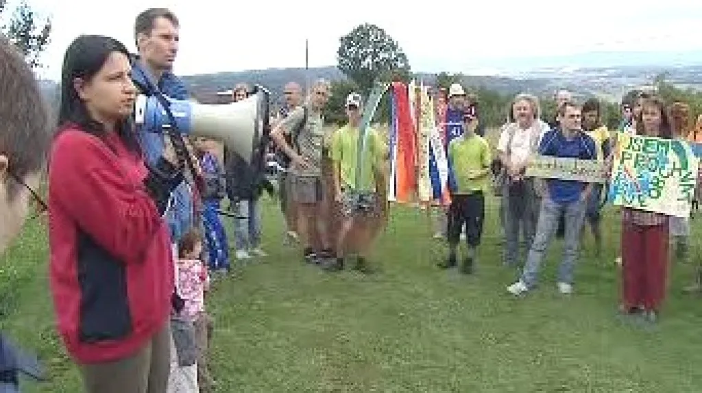 Protest proti výstavbě R35 v Českém Ráji