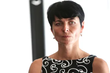 Bradáčová chce po razii poslat dva lidi do vazby