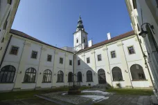 Uherské Hradiště koupí od františkánů barokní klášter. K čemu památku využije, se teprve rozhodne